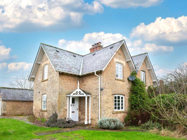 Apartment for rent in Kiddington with Asterleigh, Black Bourton