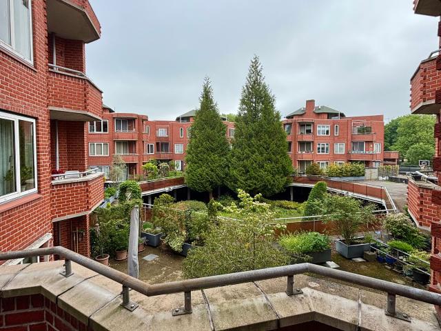 Appartement te huur in Oostgaarde, Zuid Holland