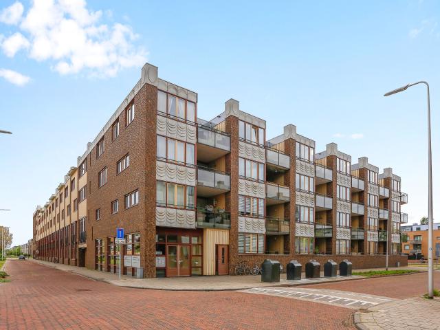 Appartement te huur in Alphen Aan Den Rijn, Zuid Holland