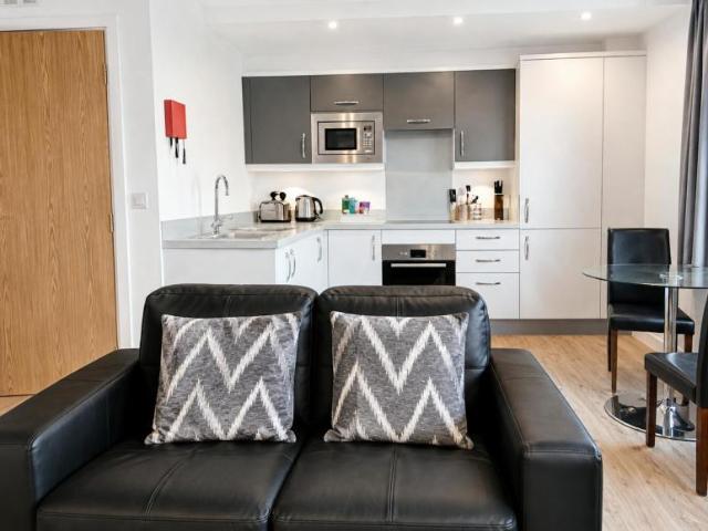 Apartment for rent in Pachesham Park, Surrey
