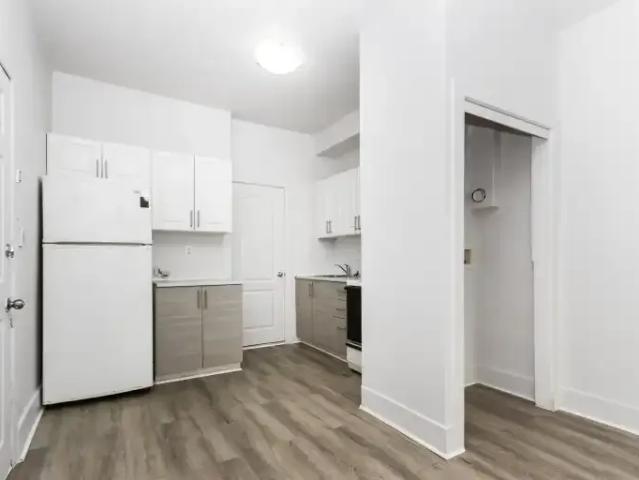 Apartment for rent in St. Leonard's, Quebec