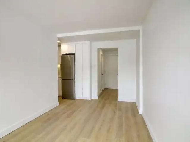 Apartment for rent in St. Leonard's, Quebec