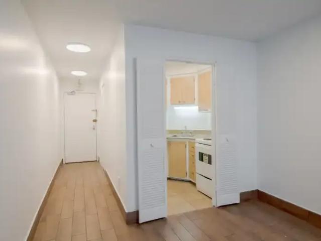 Apartment for rent in St. Leonard's, Quebec