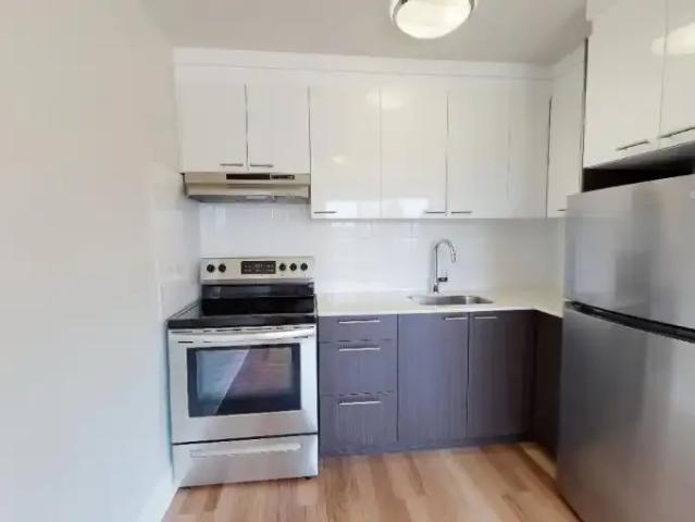 Apartment for rent in St. Leonard's, Quebec