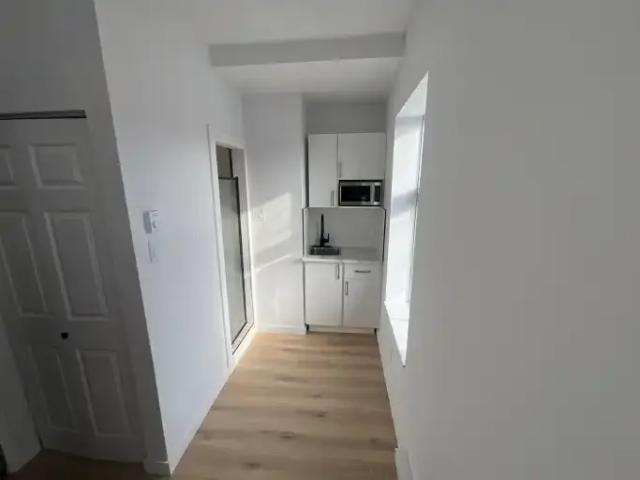 Apartment for rent in St. Leonard's, Quebec