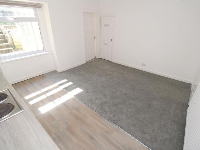 Apartment for rent in Briton Ferry