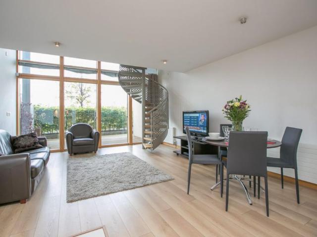 Apartment to rent in Bluebell, North Tipperary