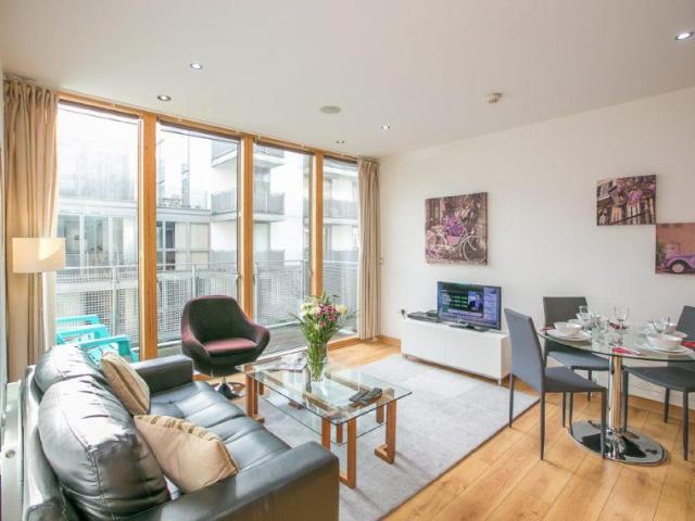 Apartment to rent in Bluebell, North Tipperary