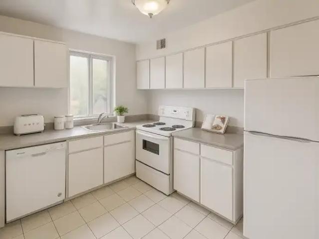 Apartment for rent in Mulhurst Bay, Ontario