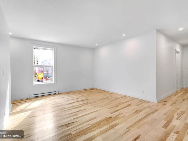 Apartment for rent in St. Leonard's, Quebec