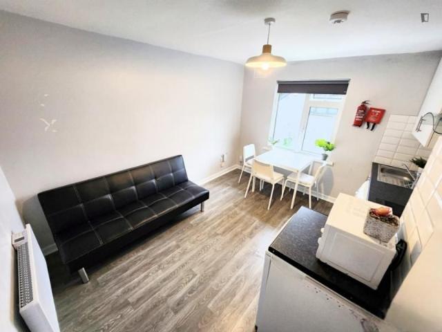 Apartment to rent in Bluebell, North Tipperary