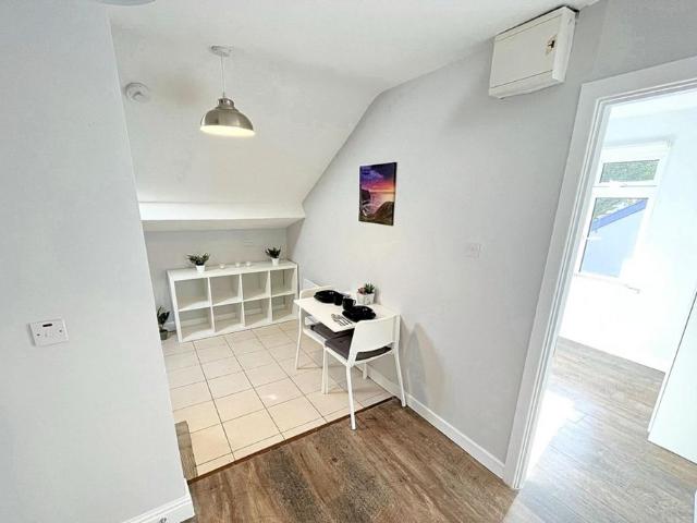 Apartment to rent in Bluebell, North Tipperary
