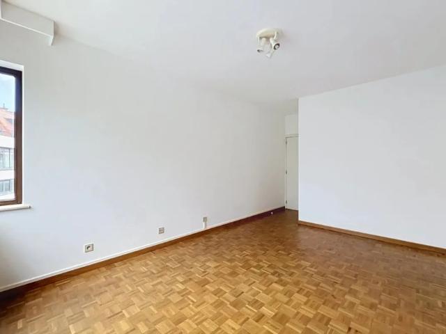 Appartement location à Woluwe-Saint-Pierre - Sint-Pieters-Woluwe, Brussel-Hoofdstad - Bruxelles-Capitale
