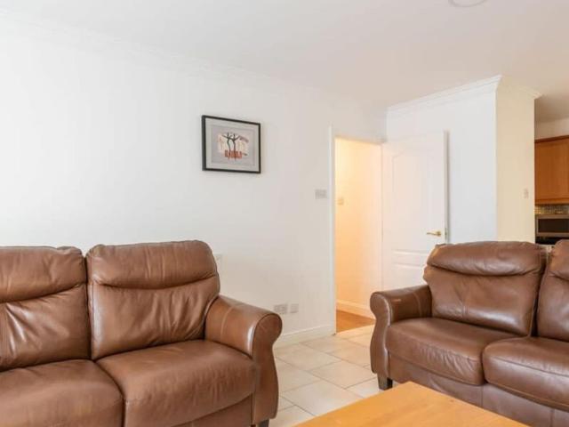 Apartment to rent in Bluebell, North Tipperary