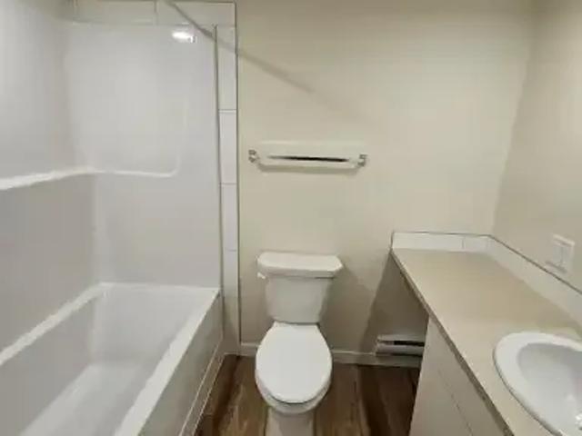 Apartment for rent in Lousana, Alberta
