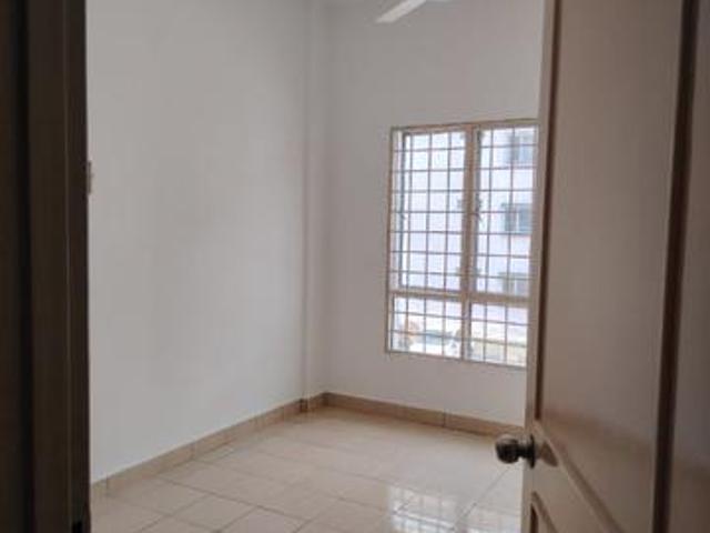 Condominium for sale in Petaling, Alam Impian