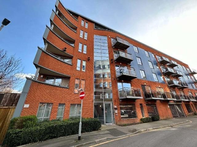 Flat for sale in Leylands, West Yorkshire