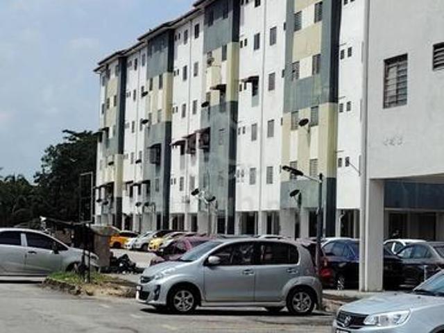 Apartment for sale in Kajang, Langat