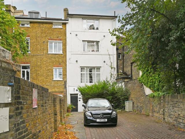House for sale in St. John's Wood, Greater London
