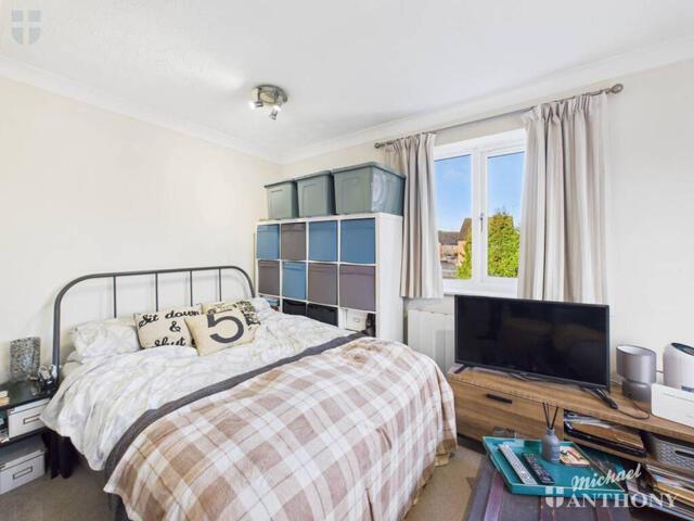 Apartment for sale in Stoke Mandeville, Buckinghamshire