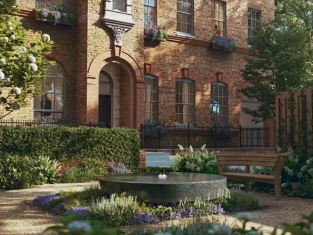 Apartment for sale in Brook Green, Greater London