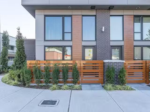 Condo for sale in Abbotsford, British Columbia