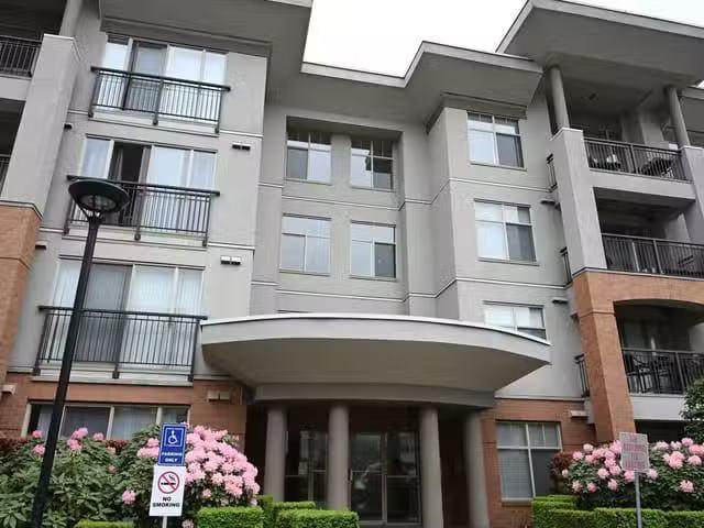 Condo for sale in Abbotsford, British Columbia
