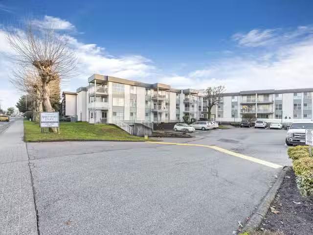 Condo for sale in Abbotsford, British Columbia