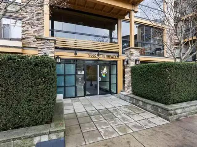 Condo for sale in Abbotsford, British Columbia