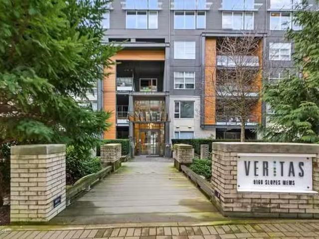 Condo for sale in Burnaby, British Columbia