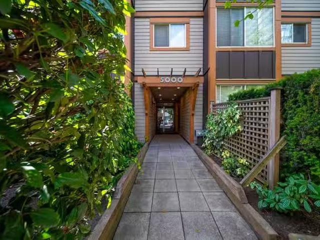 Condo for sale in Burnaby, British Columbia
