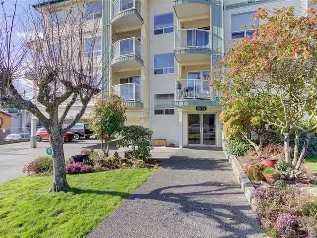 Condo for sale in North Cowichan, British Columbia