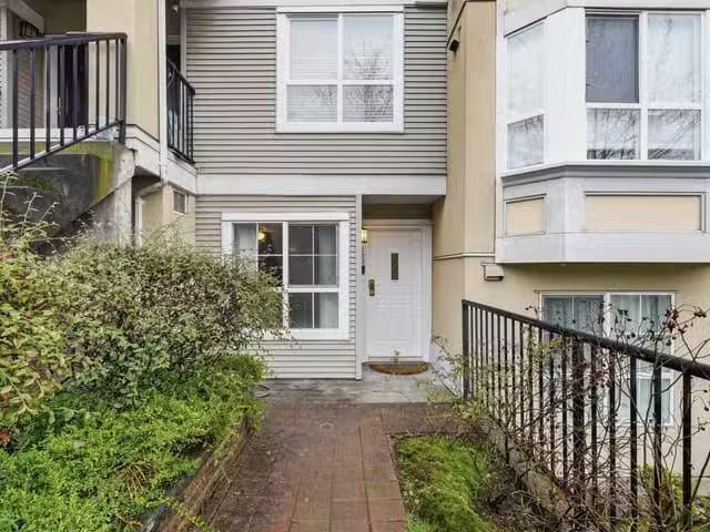 Condo for sale in Coquitlam, British Columbia