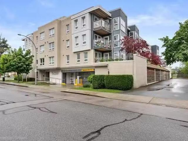 Condo for sale in Rideau Lakes, Ontario