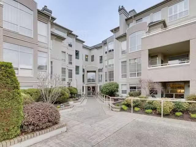 Condo for sale in Rideau Lakes, Ontario