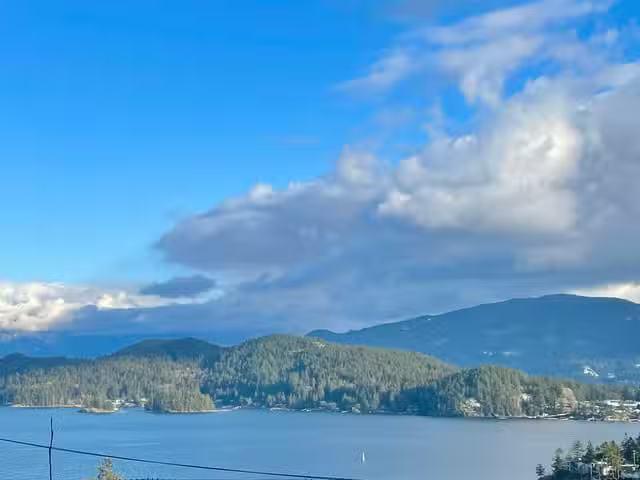 Condo for sale in Gibsons, British Columbia