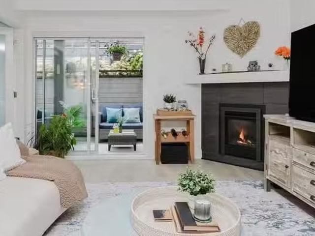Condo for sale in Gibsons, British Columbia