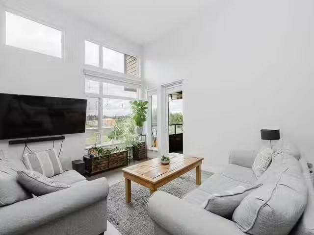 Condo for sale in Gibsons, British Columbia