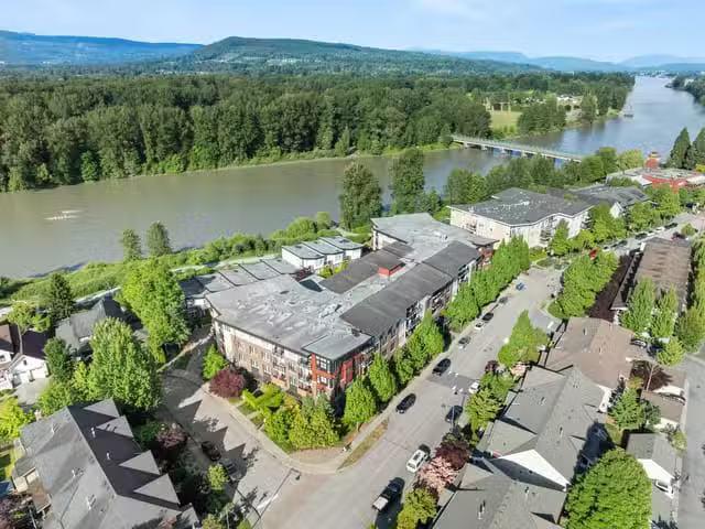 Condo for sale in Langley, British Columbia