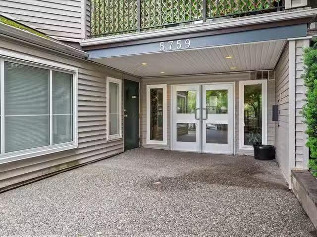 Condo for sale in Langley, British Columbia