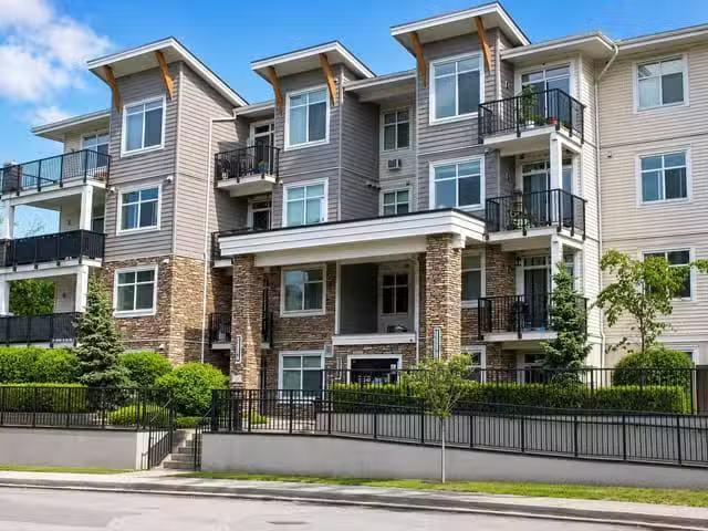 Condo for sale in Langley, British Columbia