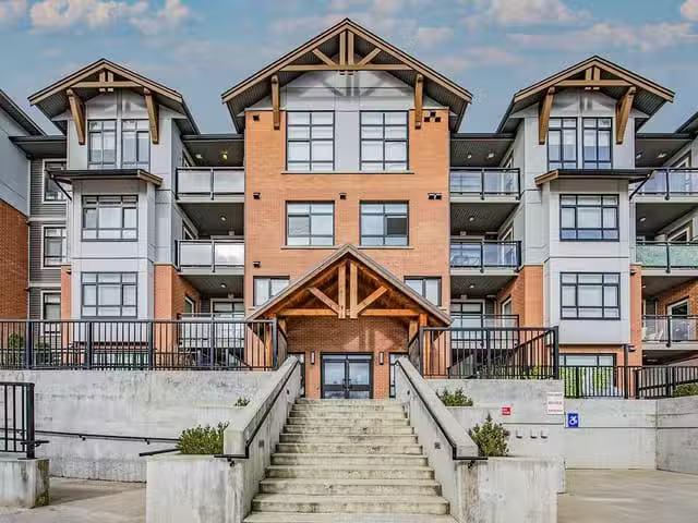 Condo for sale in Langley, British Columbia