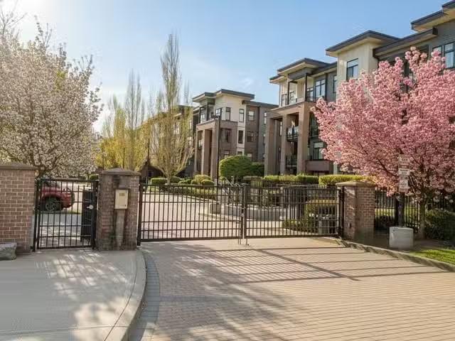 Condo for sale in Langley, British Columbia
