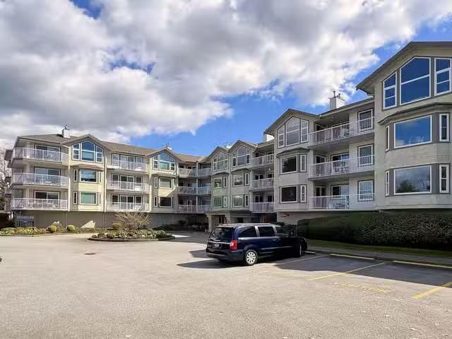 Condo for sale in Langley, British Columbia
