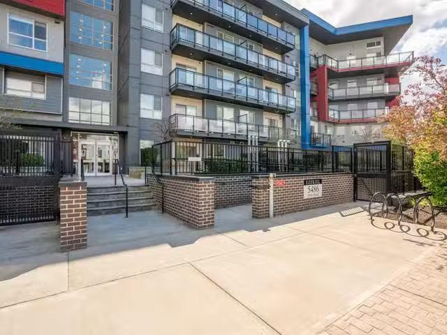 Condo for sale in Langley, British Columbia