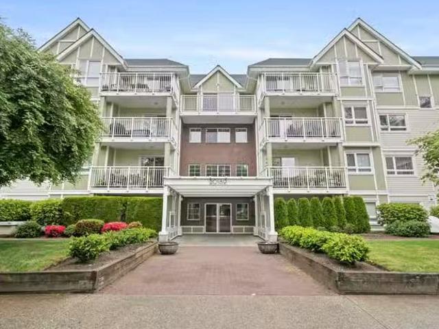 Condo for sale in Langley, British Columbia