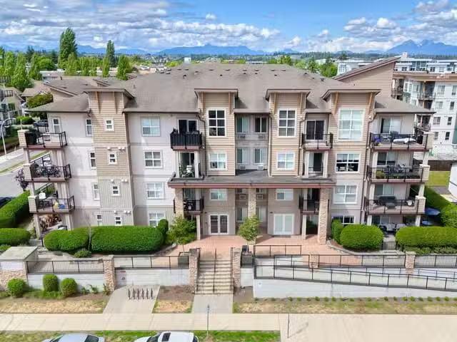 Condo for sale in Langley, British Columbia