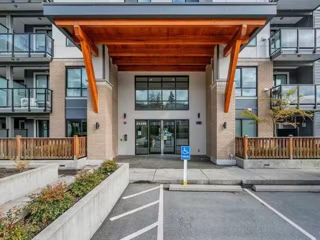Condo for sale in Langley, British Columbia