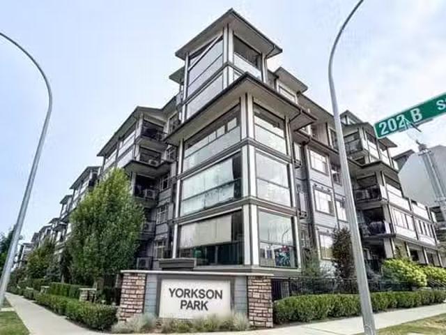 Condo for sale in Langley, British Columbia