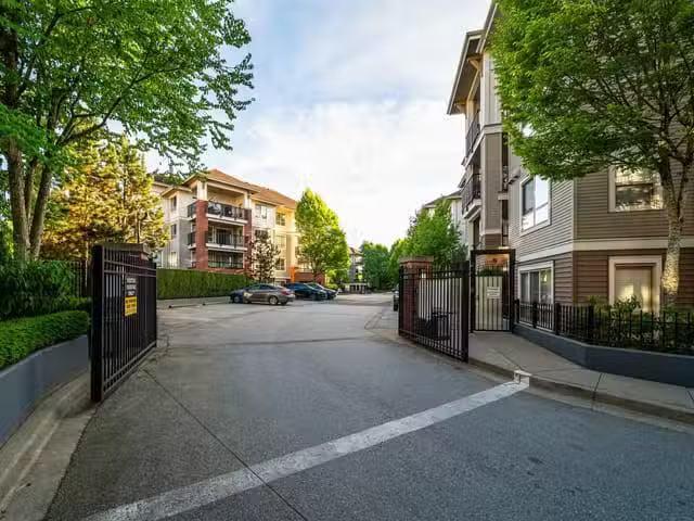 Condo for sale in Langley, British Columbia